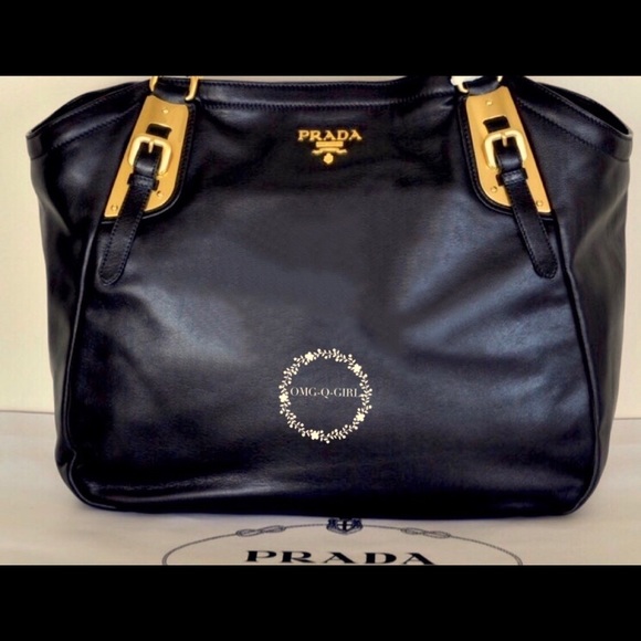 Authentic Prada black leather gold logo bag new - Picture 7 of 7